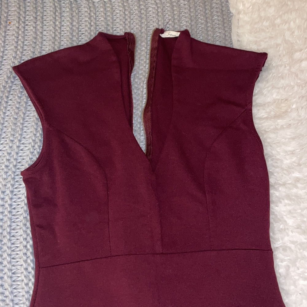Medium size thick material burgundy luxury dress - Picture 5 of 11